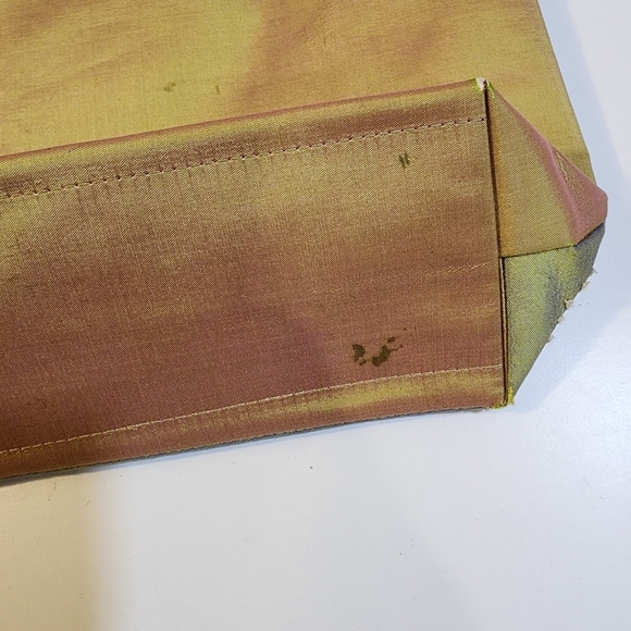 The Silk Trading Co.  100% Silk Embroidered Purse - Picture 6 of 16